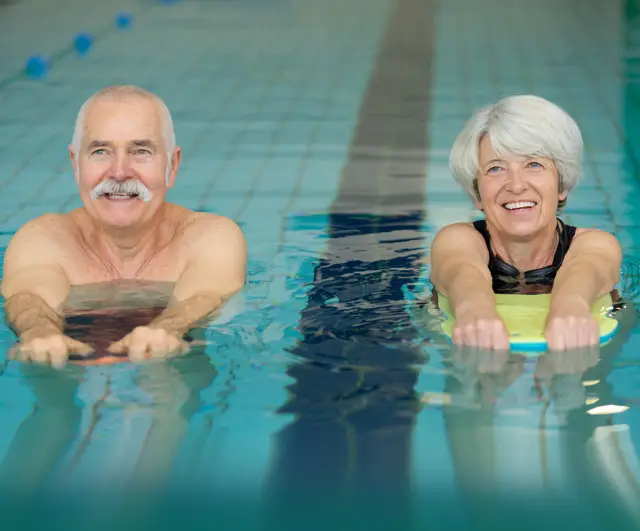 Schwimmen für frühe Vögel (7-10 Uhr)