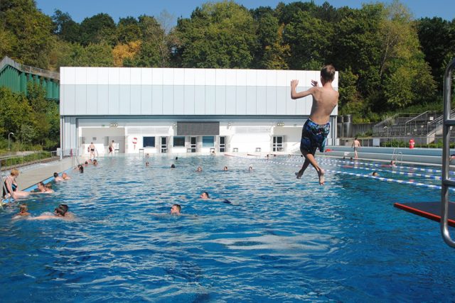 Freibad Sprung Sommer